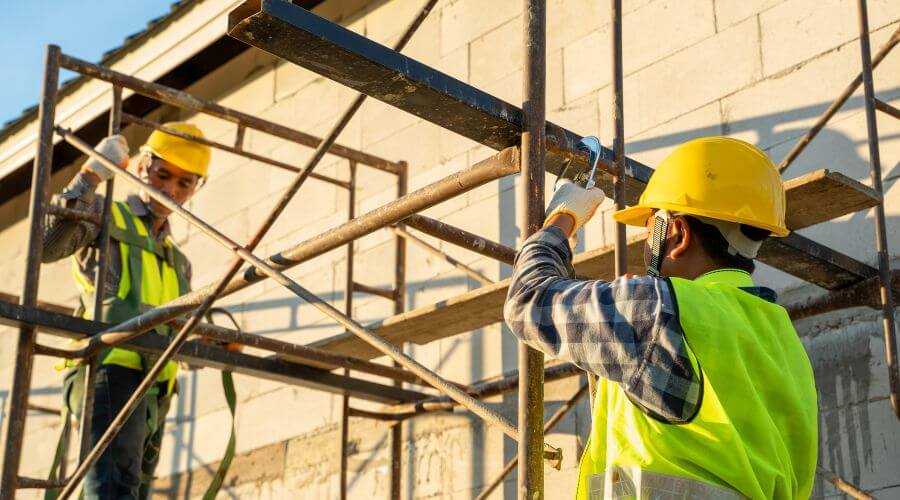 Professional gutter cleaning in Mountain View, AR